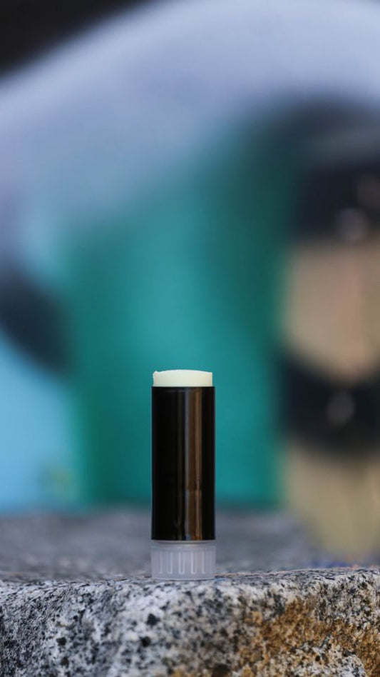 Protector Solar Mineral SPF50+ Bunker Red Mars – The Nomad Face